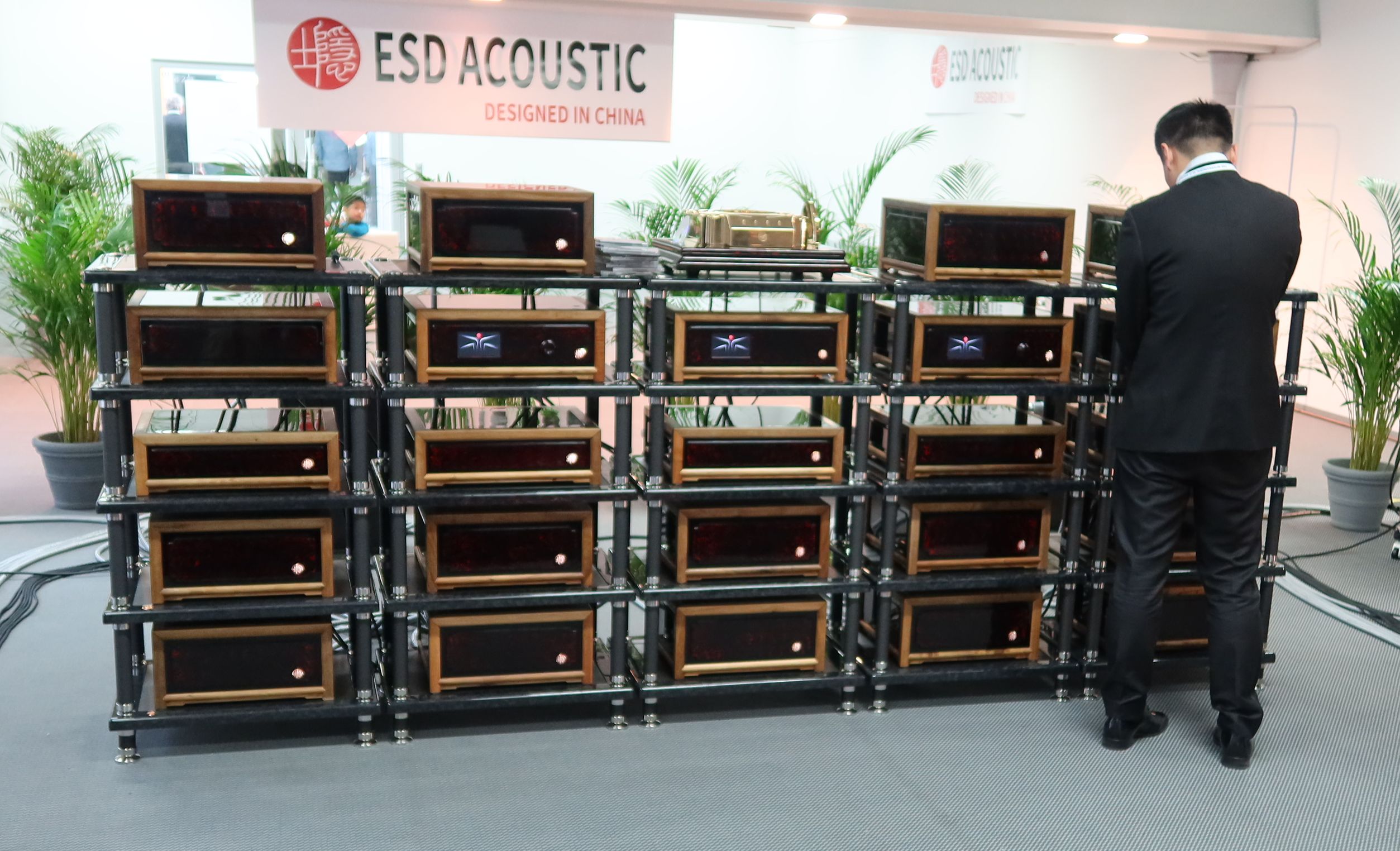 ESD elektronik